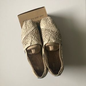 TOMS Lace Loafer